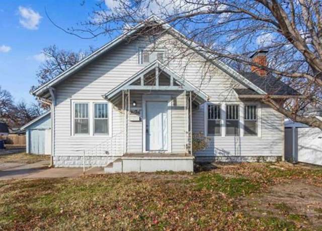 Property at 417 N High St, Newton, KS 67114, 2 beds, 1 bath