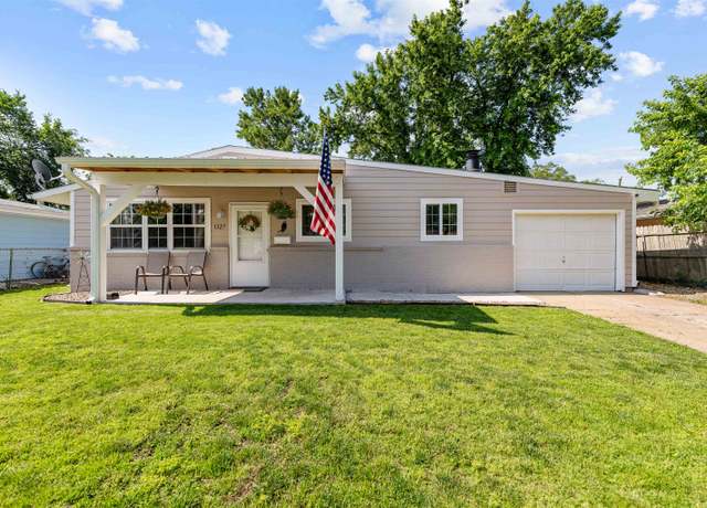 Property at 1327 Pawnee Ave, Salina, KS 67401, 3 beds, 1 bath