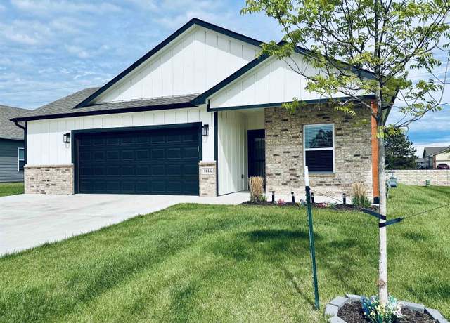 Property at 1616 Casey, Newton, KS 67114, 4 beds, 2 baths