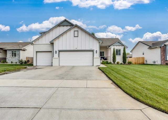 Property at 3307 S Bluelake Ct, Wichita, KS 67215, 5 beds, 3 baths
