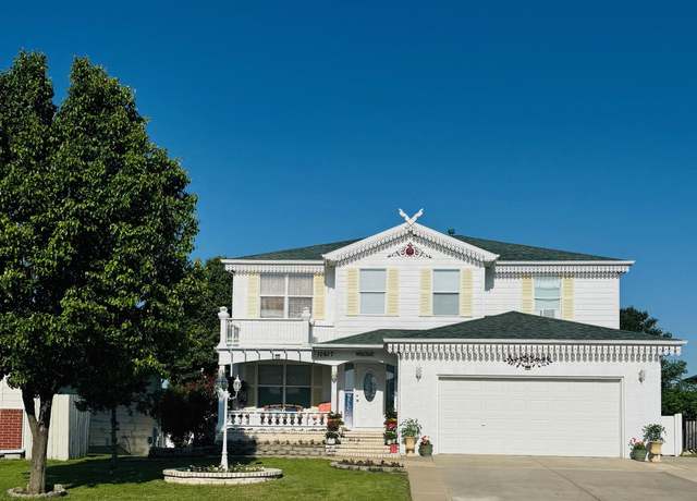 Property at 10617 E Fawn Grove St, Wichita, KS 67207, 5 beds, 3.5 baths