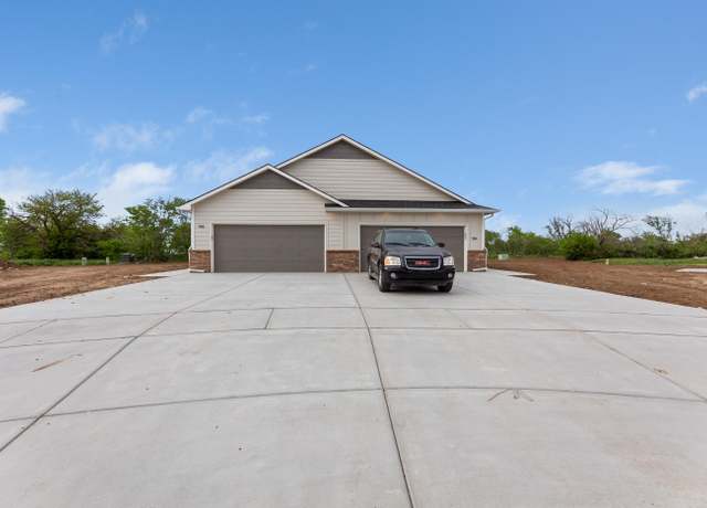 Property at 452 Trails Head Ct, Goddard, KS 67052, 3 beds, 2 baths