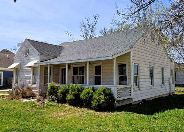 Property at 19 N Market St, Caldwell, KS 67022, 2 beds, 1 bath