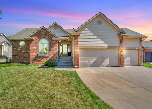 Property at 11310 E Killarney Cir, Wichita, KS 67206, 4 beds, 3 baths