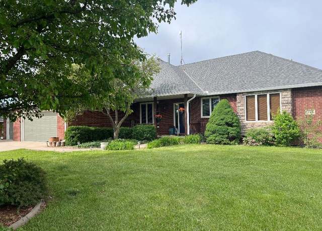 Property at 2301 N 219th St W, Andale, KS 67001, 5 beds, 4.5 baths