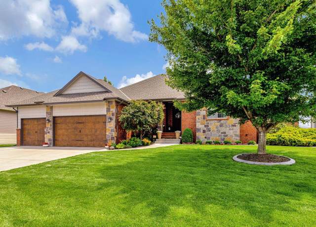 Property at 2616 N Paradise Ct, Wichita, KS 67205, 5 beds, 4.5 baths