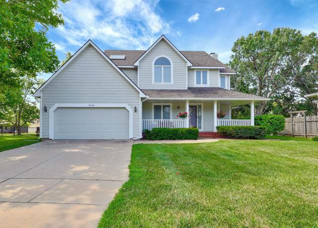Property at 8124 E Greenbriar Ct, Wichita, KS 67226, 5 beds, 3.5 baths