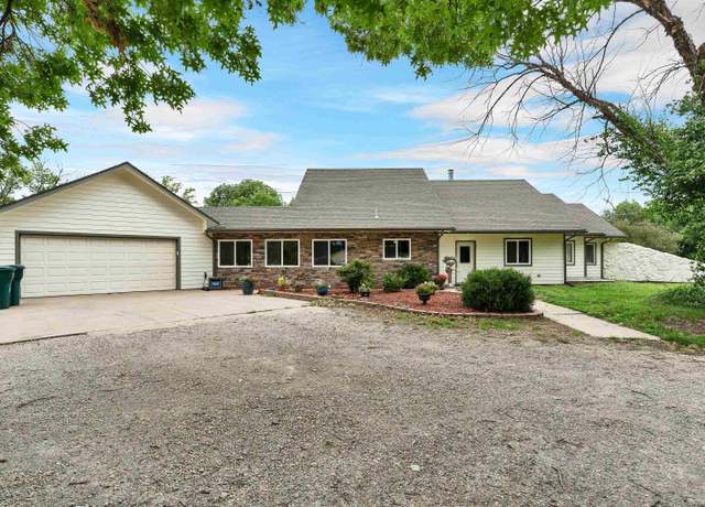 Property at 5671 Diamond, Augusta, KS 67010, 3 beds, 2 baths