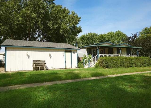 Property at 5205 S Lulu St, Wichita, KS 67216, 3 beds, 2 baths