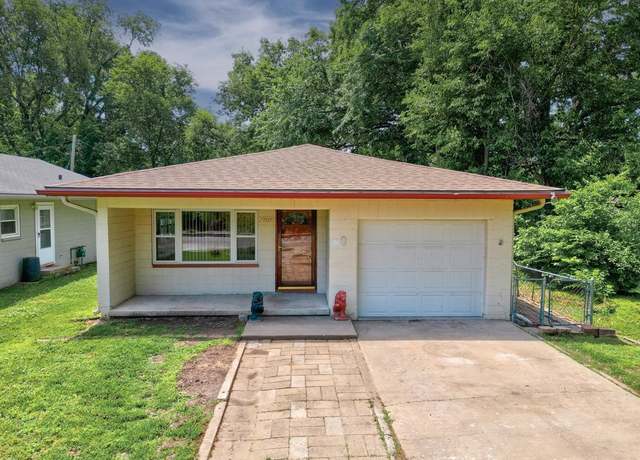 Property at 1111 Howland Ave, Winfield, KS 67156, 3 beds, 1.5 baths