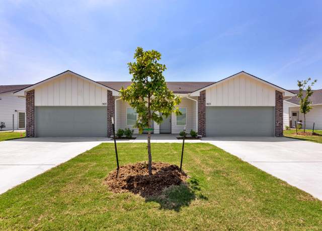Property at 917 S Blaine St, Newton, KS 67114, 4 beds, 2 baths