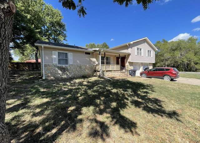 Property at 318 E 11th Ave, El Dorado, KS 67042