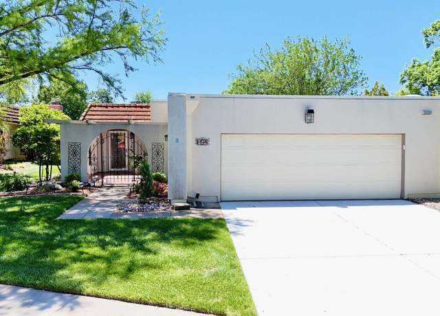Property at 81 E Via Verde St, Wichita, KS 67230, 3 beds, 3.5 baths