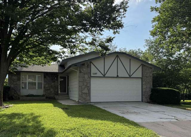 Property at 1107 S Hilltop Rd, Derby, KS 67037, 3 beds, 2 baths