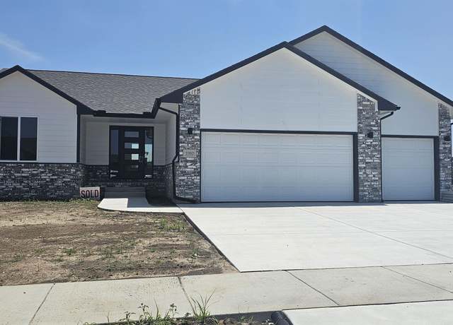 Property at 1902 S Lynnrae St, Wichita, KS 67207, 3 beds, 2 baths