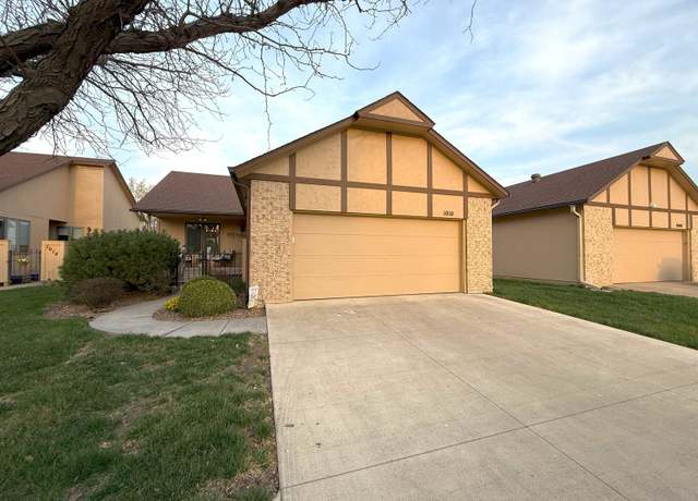 Property at 1010 Burr Oak Ln, Salina, KS 67401, 3 beds, 3 baths