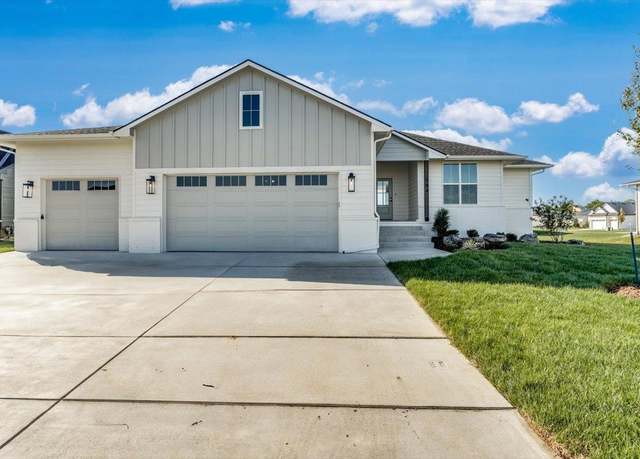 Property at 194 S Wellcrest Ct, Wichita, KS 67052, 3 beds, 2 baths