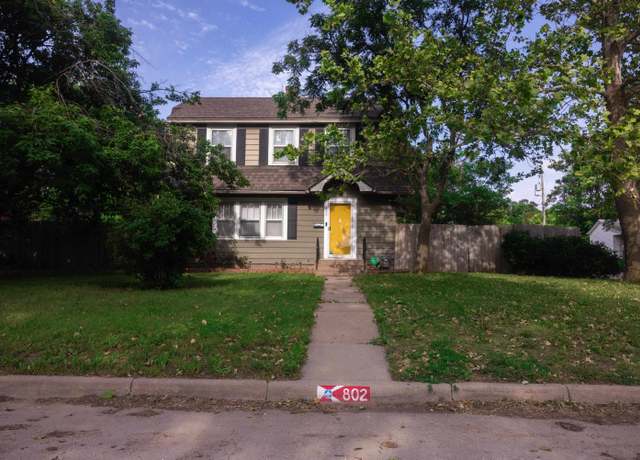 Property at 802 N Broadview St, Wichita, KS 67208, 3 beds, 1.5 baths