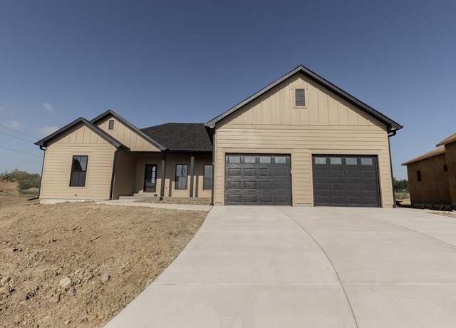Property at 2006 Wheatland Cir, Salina, KS 67401, 5 beds, 3 baths