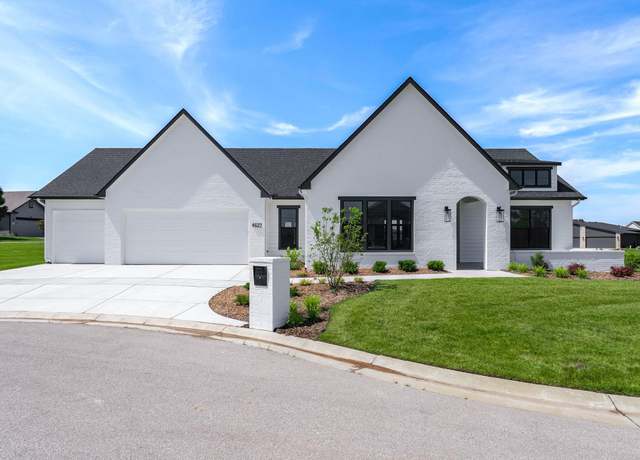 Property at 4622 Emerald Bay Ct, Wichita, KS 67205, 3 beds, 2.5 baths