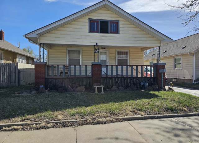 Property at 904 E Ash St, Salina, KS 67401, 3 beds, 1 bath