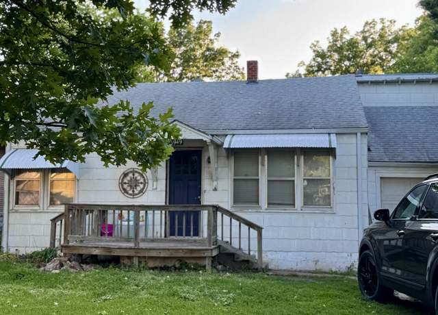 Property at 1949 N Fairview Ave, Wichita, KS 67203, 2 beds, 1 bath