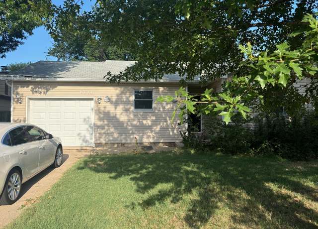 Property at 6104 W Juno Ct, Wichita, KS 67215, 3 beds, 2 baths