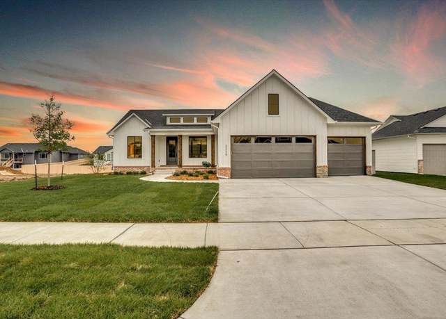 Property at 3339 S Linden Ct, Wichita, KS 67210, 5 beds, 3 baths