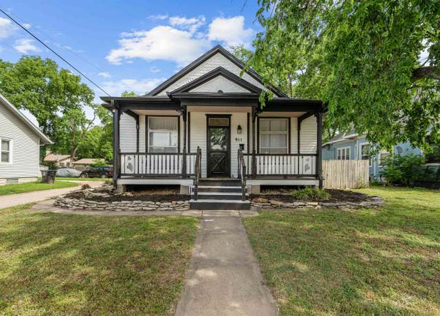 Property at 911 E Ash St, Salina, KS 67401, 3 beds, 1 bath