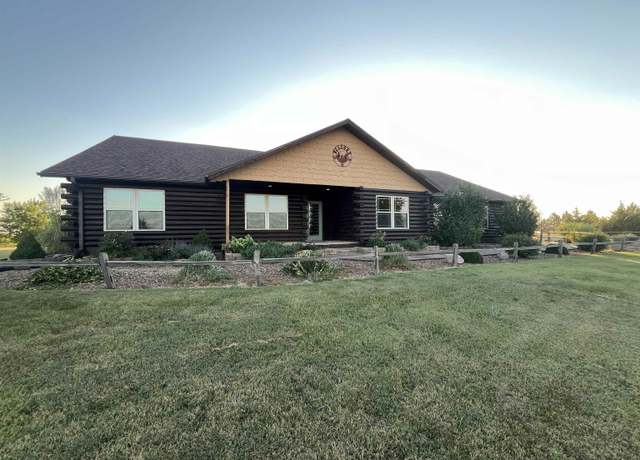 Property at 5501 N Streckfus Trl, Salina, KS 67401, 4 beds, 2 baths