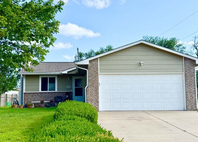 Property at 5911 W 8th St N, Wichita, KS 67212, 2 beds, 2 baths