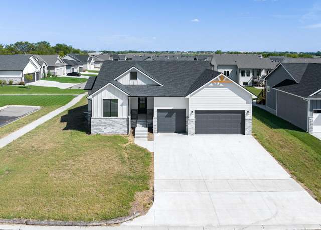 Property at 1230 W Ravendale Ln, Goddard, KS 67052, 3 beds, 2 baths