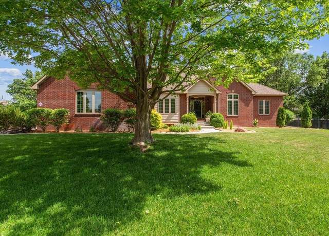 Property at 938 N Preserve Ct, Wichita, KS 67206, 6 beds, 3.5 baths