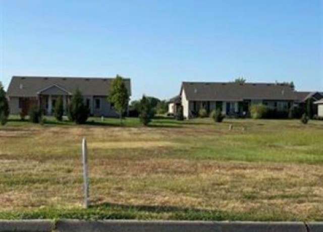 Property at 2132 Beltline Ct, Newton, KS 67114