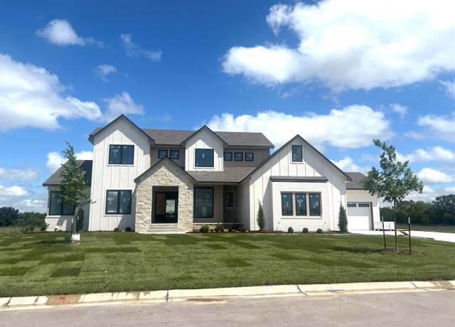 Property at 3338 N Bedford Ct, Wichita, KS 67226, 5 beds, 5 baths