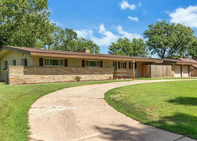 Property at 2550 N Roosevelt Ave, Wichita, KS 67220, 3 beds, 2 baths