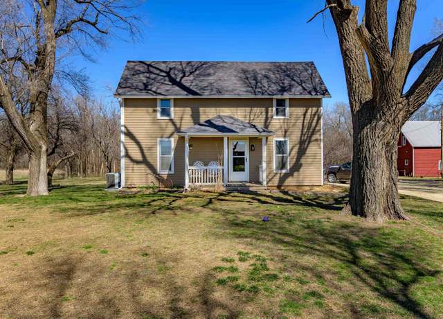 Property at 1348 Goldenrod Rd, Hillsboro, KS 67063, 3 beds, 1 bath