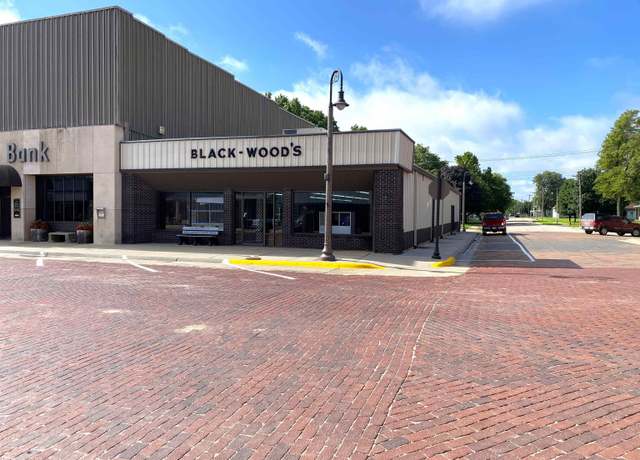 Property at 323 Washington St, Clyde, KS 66938