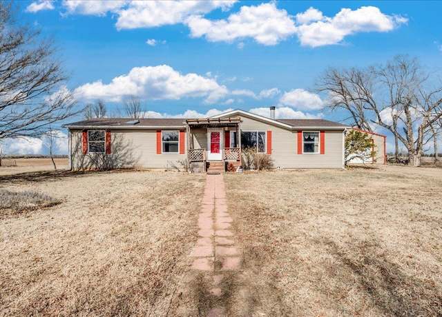 Property at 7424 E 47th St S, Derby, KS 67037, 3 beds, 2 baths