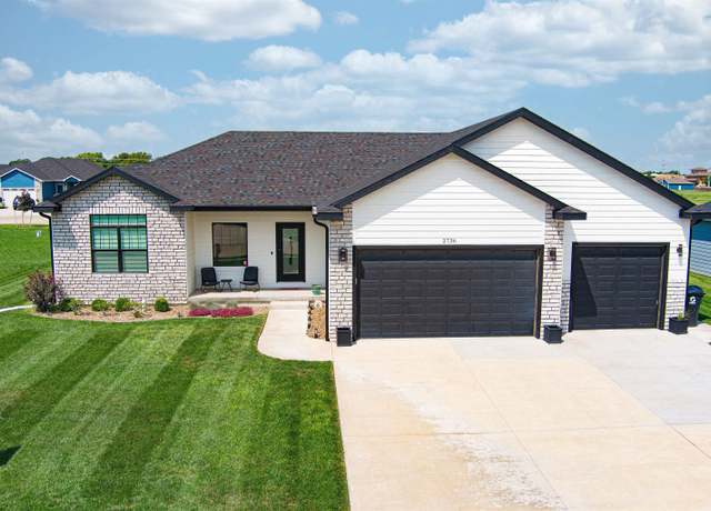 Property at 2736 Wet Stone Dr, Salina, KS 67401, 4 beds, 3 baths
