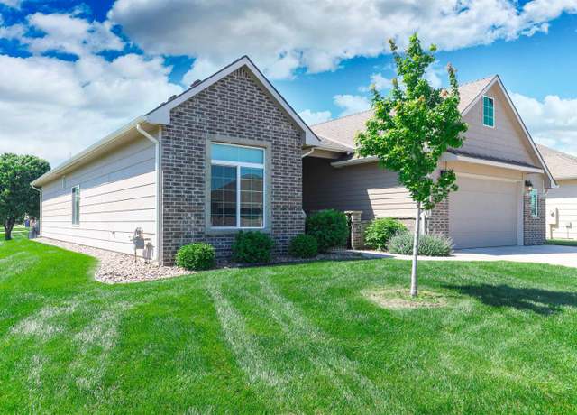 Property at 3601 N Lakeway Ct, Wichita, KS 67205, 3 beds, 2 baths