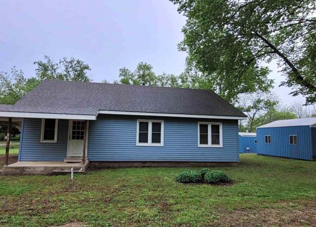 Property at 106 N Jefferson St, Toronto, KS 66777, 3 beds, 1 bath