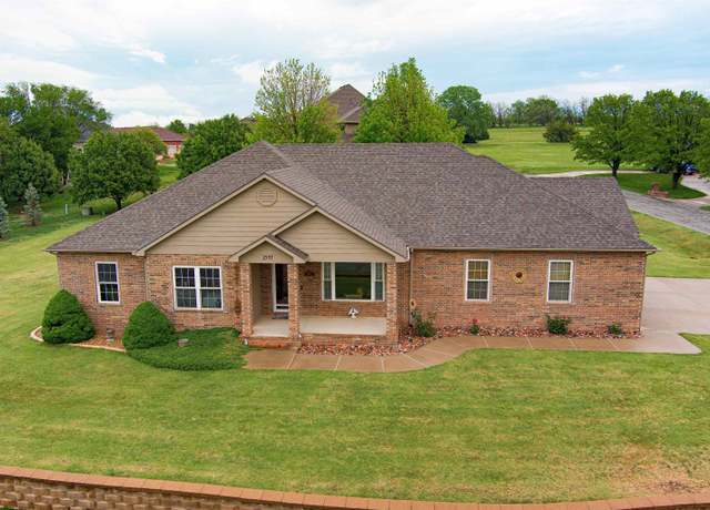 Property at 2547 Dundee Ln, Salina, KS 67401, 6 beds, 4 baths