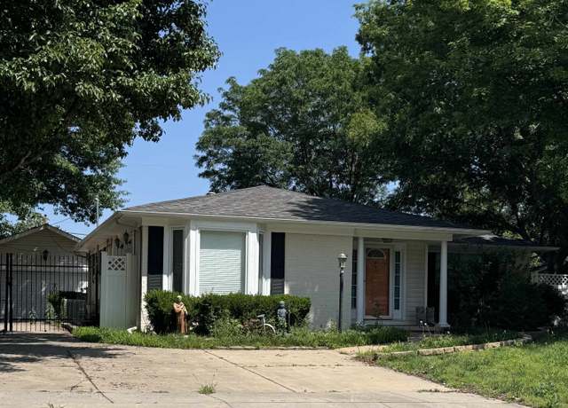 Property at 842 N Acadia, Wichita, KS 67212, 3 beds, 2 baths
