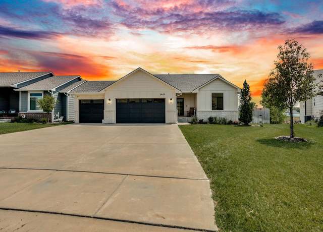 Property at 2623 E 48th St N, Wichita, KS 67219, 5 beds, 3 baths