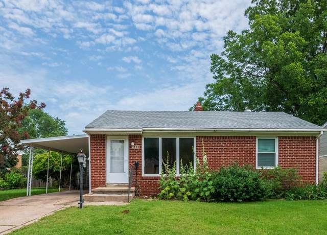 Property at 1820 S Pinecrest Ave, Wichita, KS 67218, 2 beds, 1 bath