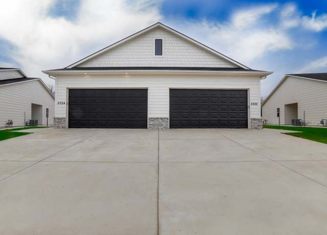 Property at 5263 N Pinecrest Ct, Bel Aire, KS 67220, 4 beds, 3 baths