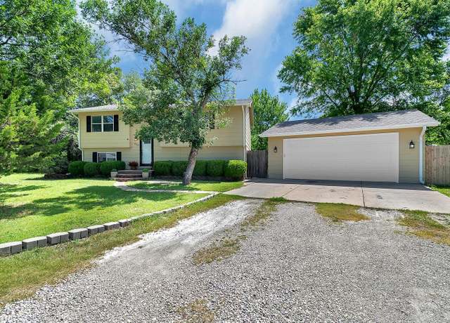 Property at 518 N Phillips St, Andover, KS 67002, 3 beds, 2 baths