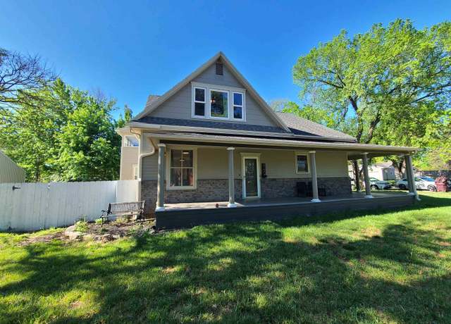 Property at 423 W State St, Lindsborg, KS 67456, 5 beds, 3 baths