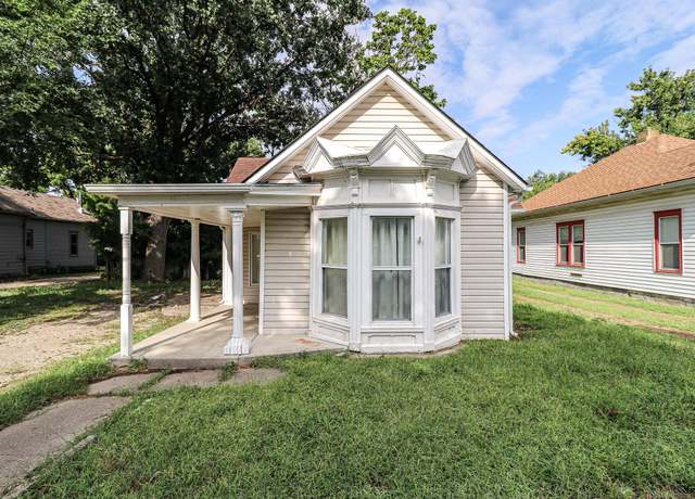 Property at 311 Harrison, Newton, KS 67114, 2 beds, 1 bath